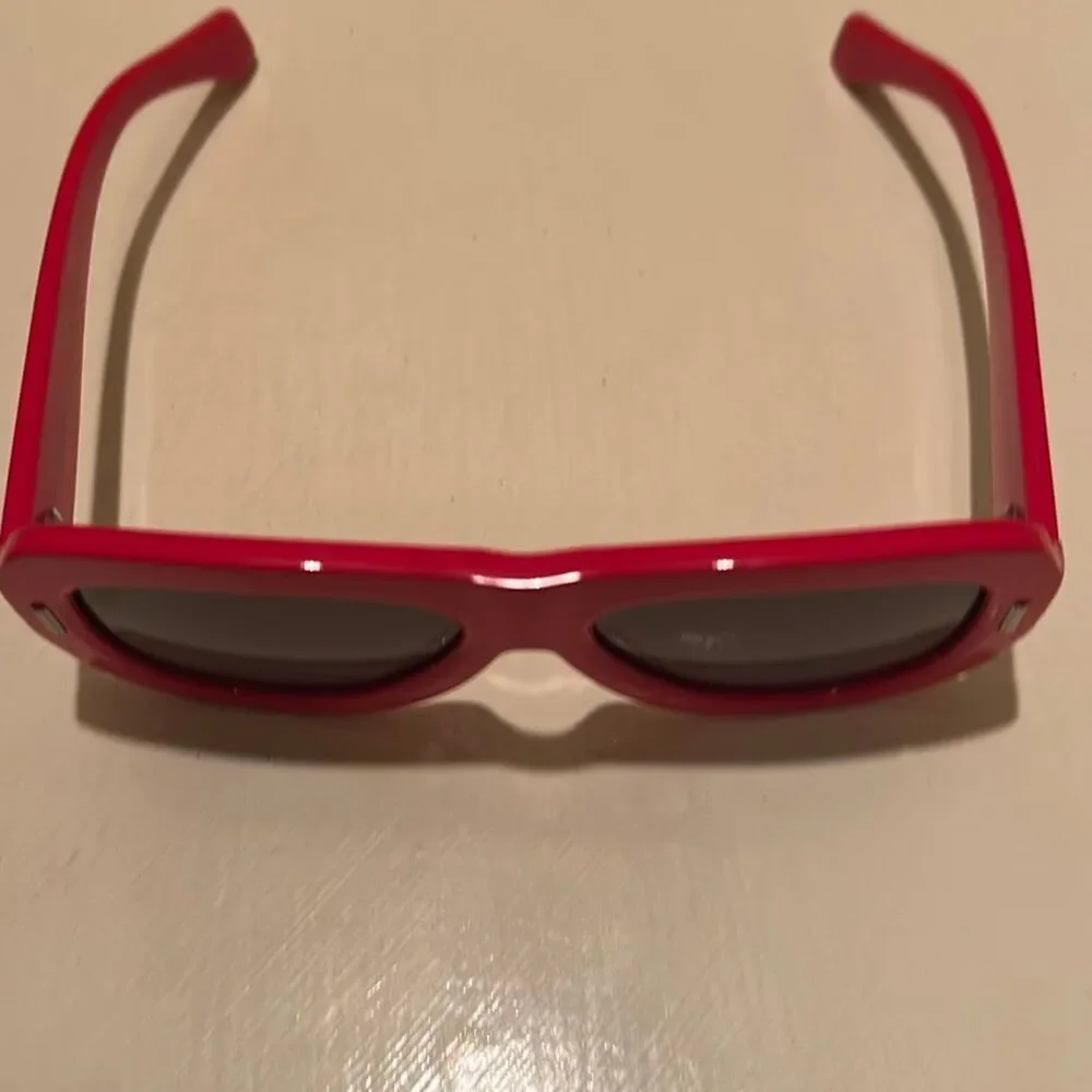 Ferragamo Wide Aviator Sunglasses Bright Red Full Rim Plastic Frame SF2029SE NEW
